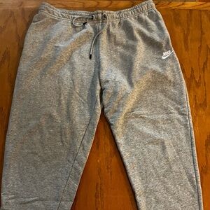 Women’s Nike sweatpants